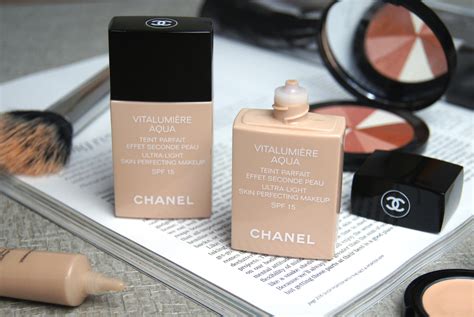 chanel vitalumiere aqua b10|Chanel vitalumiere liquid foundation.